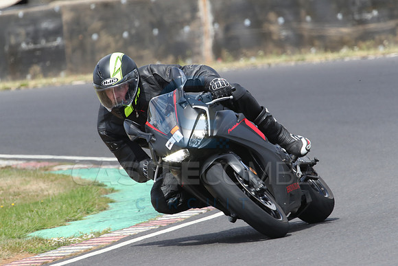BIKES 1053