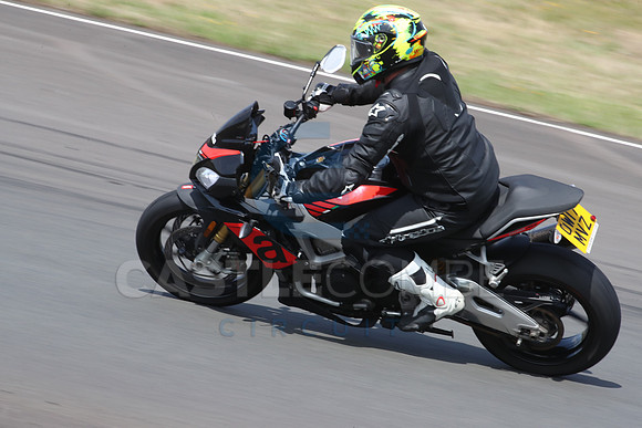 BIKES 1090