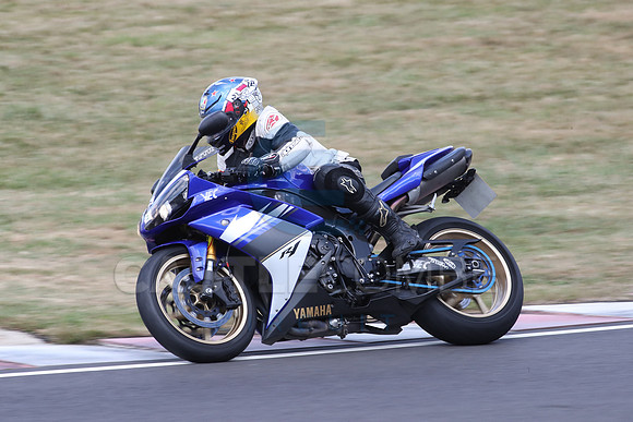 BIKES 1090