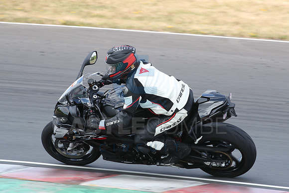 BIKES 1100