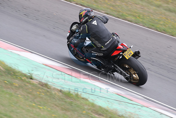 BIKES 1098