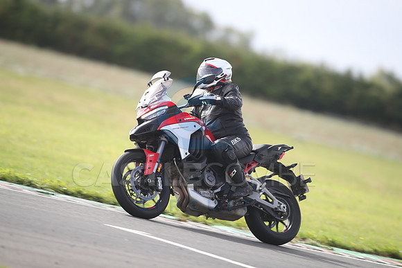 BIKES 1095