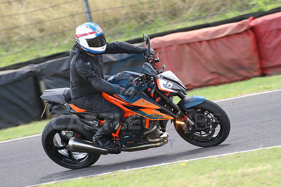 BIKES 1680
