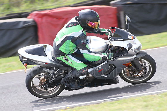 BIKES 1699