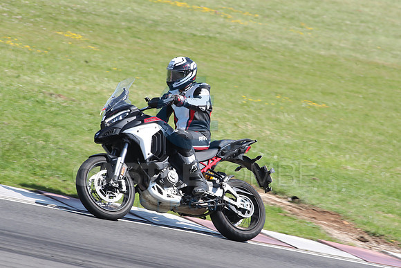 BIKES 2400