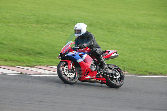 BIKES 2744