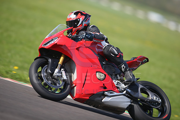 BIKES 1054