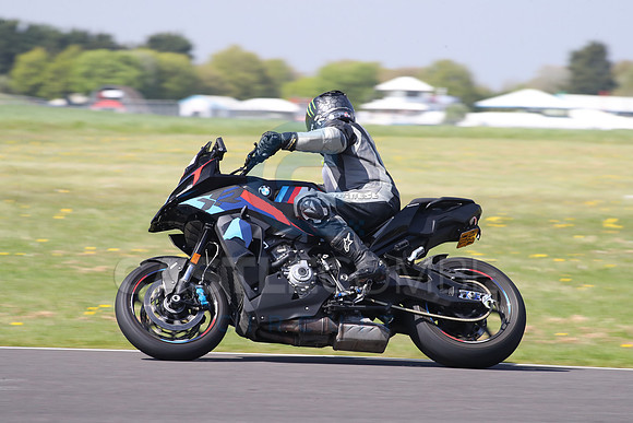BIKES 1581