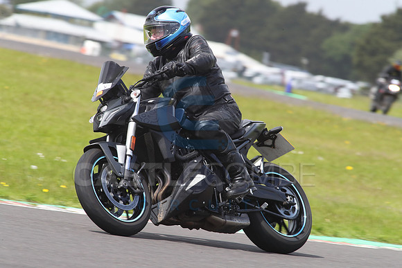 BIKES 1695