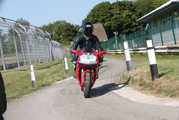 BIKES 0208