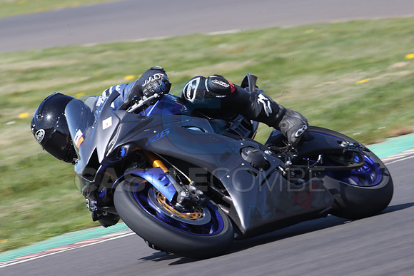 BIKES 0819