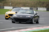( Mazda black )