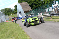 ( Caterham green )