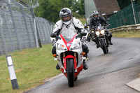 Yamaha R1 white n red