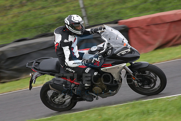 BIKES 1571