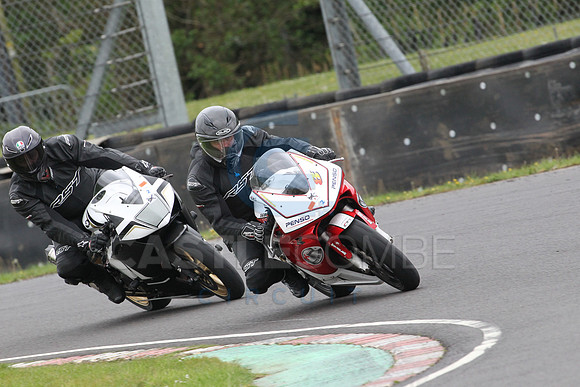 BIKES 1050