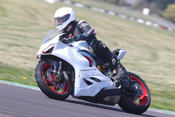 BIKES 1571
